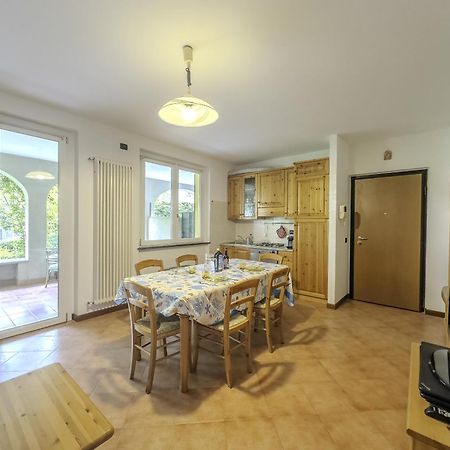 Appartamento Fronte Lago Bellano Exterior foto