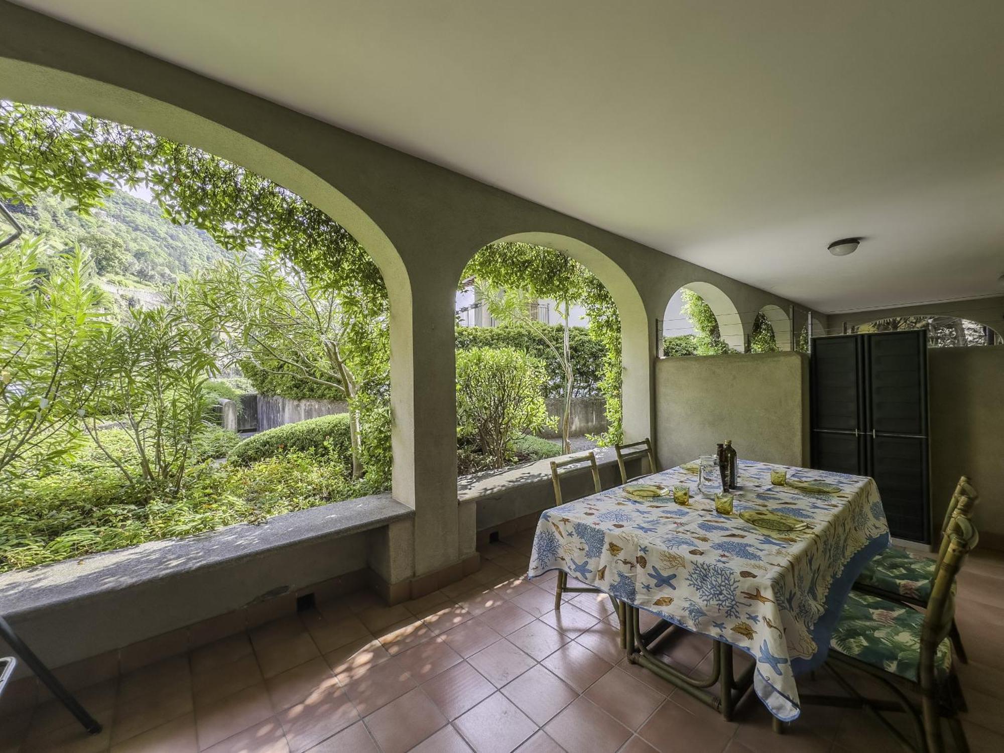 Appartamento Fronte Lago Bellano Exterior foto